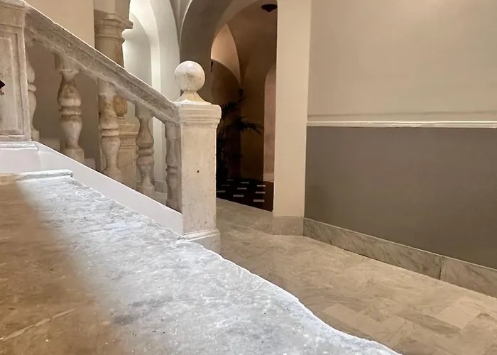 Rolli Palace By Pellicceriasuperior דירה *