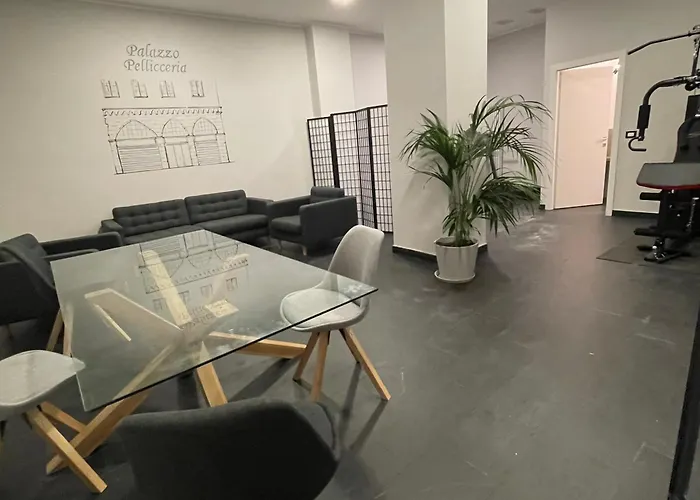 Rolli Palace By Pellicceriasuperior Janov