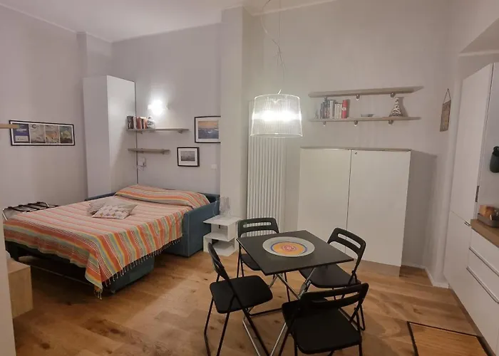 Rolli Palace By Pellicceriasuperior Janov