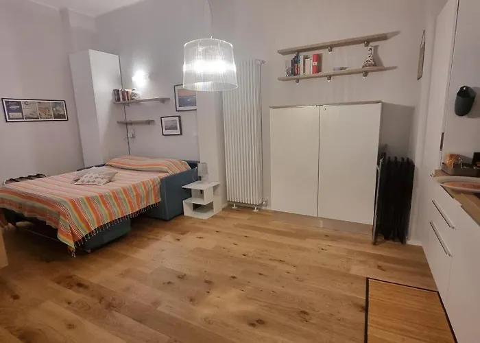 Rolli Palace By Pellicceriasuperior Apartmán